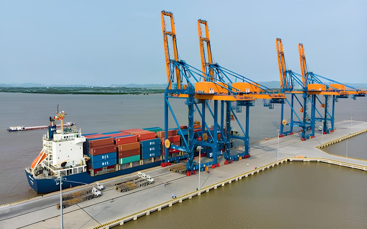 cong-ty-van-chuyen-duong-bien-quoc-te