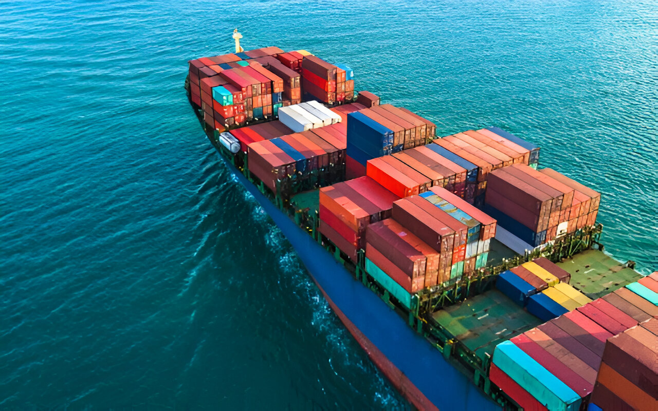 van-chuyen-hang-hoa-quoc-te-bang-duong-bien