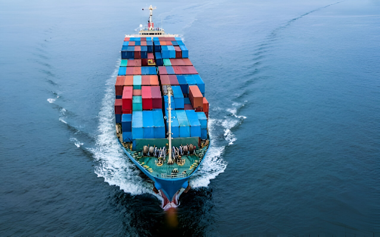 van-chuyen-hang-hoa-quoc-te-bang-duong-bien