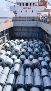 Vận chuyển hàng tôn cuộn